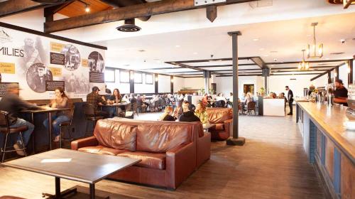 Restaurant, Invermere Inn & Suites in Invermere (BC)