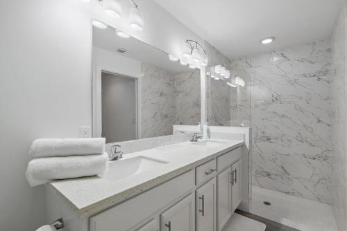 New! Few Minutes To Downtown, 10 To The Beach! in West Palm Beach, USA
