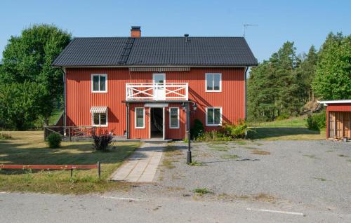 . Awesome Home In Valdemarsvik With Wifi