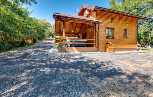 Viesnīcas āriene, Lovely Home In Donja Lomnica With Sauna in Starjak