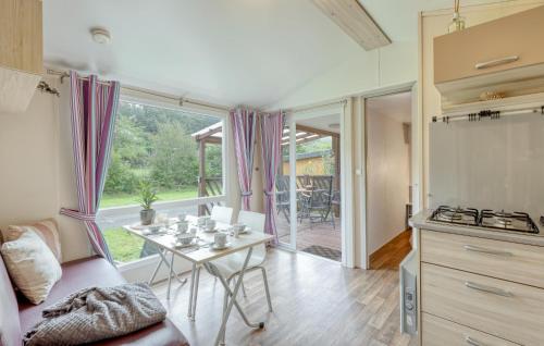 Lovely Stacaravan In Irrhausen in Irrhausen