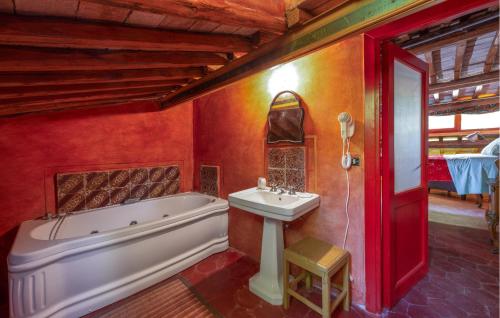 浴室, Awesome Home In Ronciglione With Wifi in 隆齊里奧內