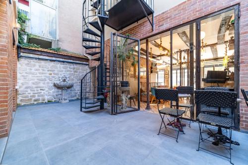 FRATERNiTY-HOTEL - image 5