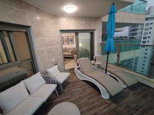 Sunset Suite sea&sky in Ashkelon