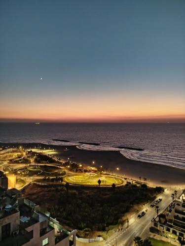 Sunset Suite sea&sky in Ashkelon