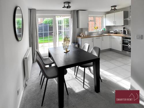 Instalaciones, Farnham - 2 Bedroom House - With Garden and Parking in Farnham