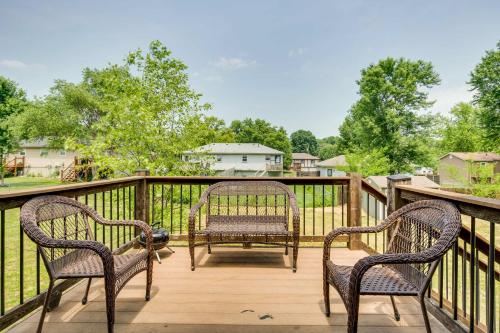 Cozy Missouri Retreat with Deck and Grill, Near Hiking Cozy Missouri Retreat with Deck and Grill, Near Hiking