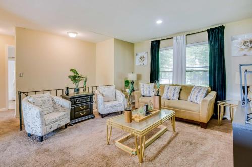 Cozy Missouri Retreat with Deck and Grill, Near Hiking Cozy Missouri Retreat with Deck and Grill, Near Hiking