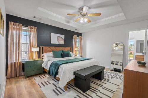5BD Texas Charm - Play Ball Theme & Backyard in College Station, USA