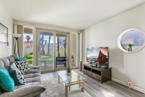 Two-Bedroom Apartment room in Bahia Mar Solare Beachfront Resort Condos with Two Pools