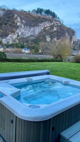 Le Pact - Gîte familial (Le Pact - Gite familial) in Anhee