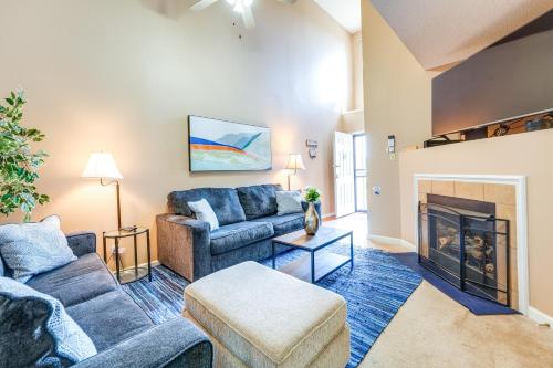 Horn Lake Vacation Rental about 14 Mi to Memphis! Horn Lake Vacation Rental about 14 Mi to Memphis!