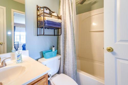 Horn Lake Vacation Rental about 14 Mi to Memphis! Horn Lake Vacation Rental about 14 Mi to Memphis!