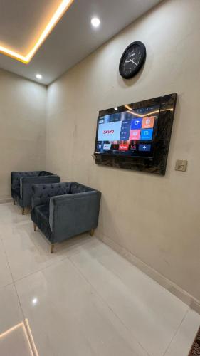 Hotel new royal palace – Lahore, WI