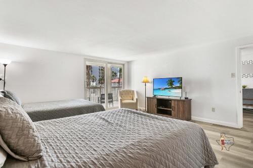 Two-Bedroom Apartment with Balcony image 3