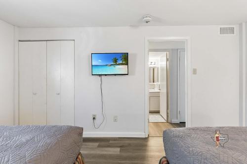 Two-Bedroom Apartment with Balcony image 2