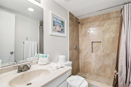 Two-Bedroom Apartment with Balcony image 1
