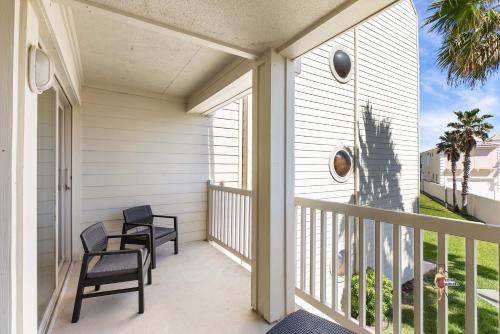 Two-Bedroom Apartment with Balcony image 7