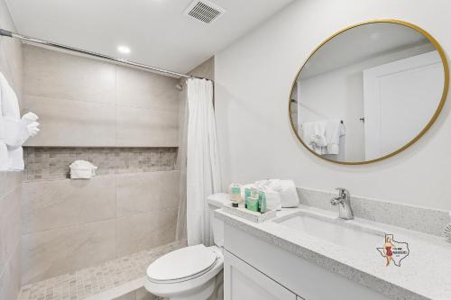 Bahia Mar Solare Beachfront Resort Condos with Two Pools - image 3
