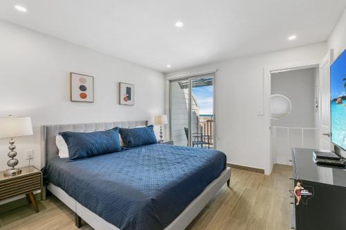 Three-Bedroom Apartment with Ocean View image 9
