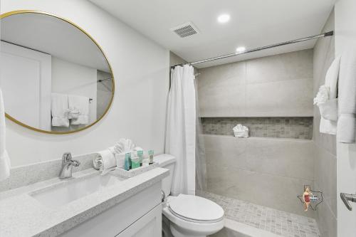 Three-Bedroom Apartment with Ocean View image 3
