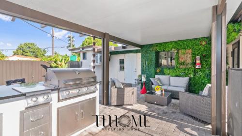 Villa Pool 4H 6Bed 3B BBQ Family in Miami, USA