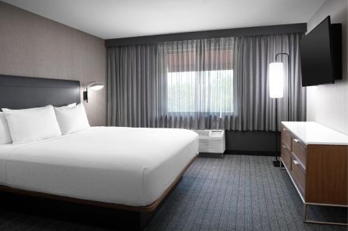 Courtyard by Marriott Paso Robles in Charolais