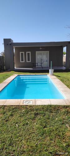 Hotellet från utsidan, Cabañas Las Flores - Zonda Villa Tatú (Cabanas Las Flores - Zonda Villa Tatu) in Villa Tacú