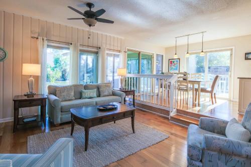 Water's Edge Water's Edge