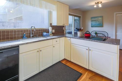 Water's Edge Water's Edge