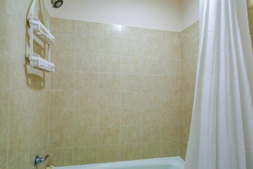 Water's Edge Water's Edge