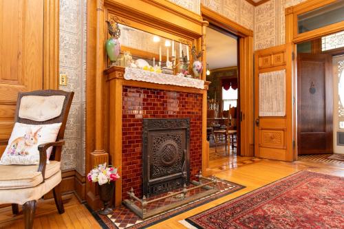 Aurora Staples Inn in Stillwater (MN)