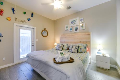 Walk to Beach Resort Townhome in Corpus Christi! in Padre Island, USA