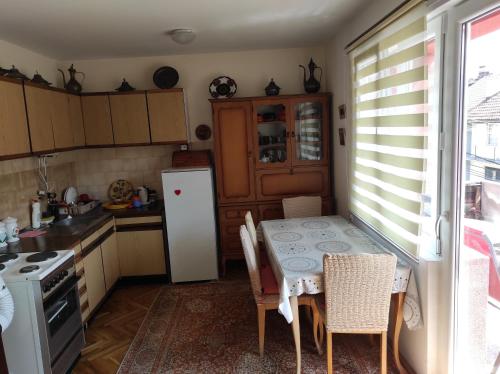 Sunčana strana (Suncana strana) in Nova Varoš