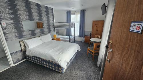 Bowies Lodge - image 2
