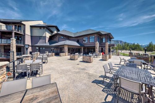 Dotări, Copper Point Resort in Invermere (BC)