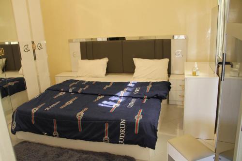 Villa paradis in Niaga