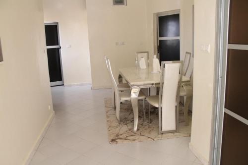 Villa paradis in Niaga