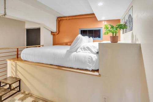 Two-Bedroom Apartment image 10