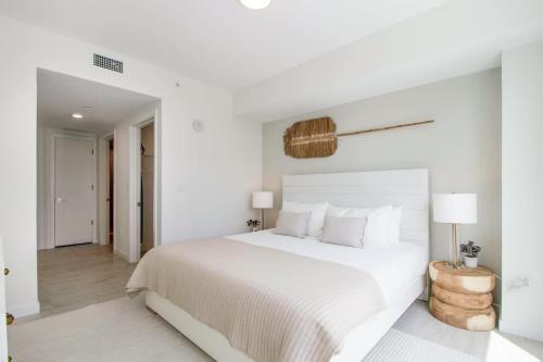 Modern Central 2-bedroom 2-bathroom Pool Parking in Miami, USA