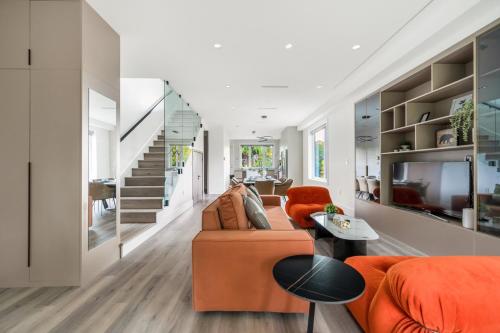 Charming and Modern Retreat in Vancouver Trendy 42nd Avenue Neighbourhood in Vancouver, Canada