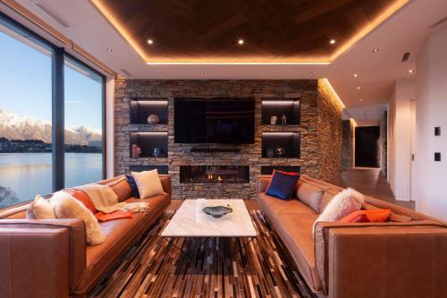 180 Park Lakefront Masterpiece - image 13