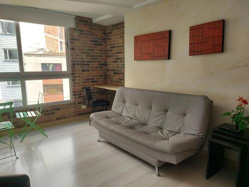 One-Bedroom Apartment image 4