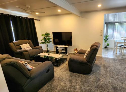 Ahuriri Escape - Home Away Home, Entire Bungalow, Napier