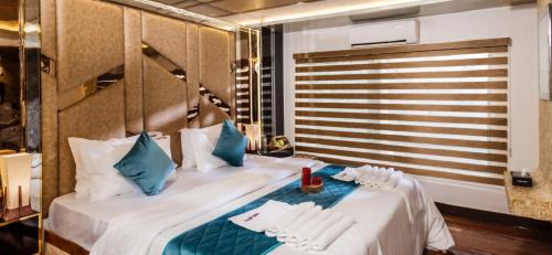 Superior Double Room image 3