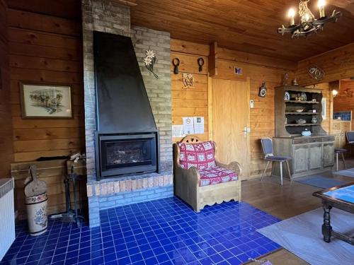 Chalet spacieux - 3 chambres, vue pistes, garage privé (Chalet spacieux - 3 chambres, vue pistes, garage prive) in La Plagne