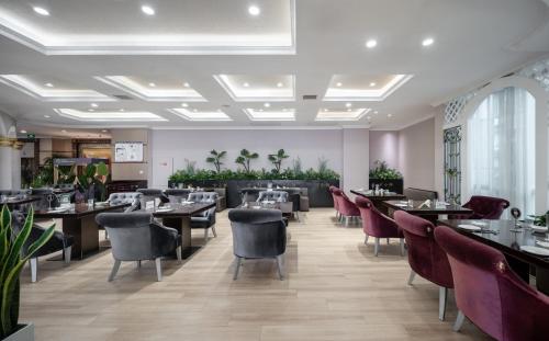 Suning Universal Hotel ALL-SUITES - image 4