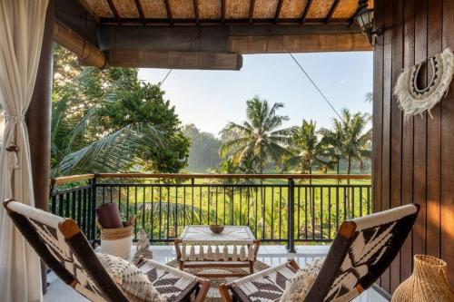 Family Paradise Villa, Shared Pool, Jungle & Rice Field Views
