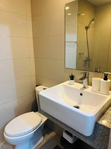 Uptown Bliss-Modern 1BR Condo with Balcony in BGC, Manila (fotografie 9)