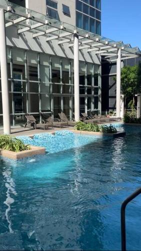 Uptown Bliss-Modern 1BR Condo with Balcony in BGC, Manila (fotografie 11)